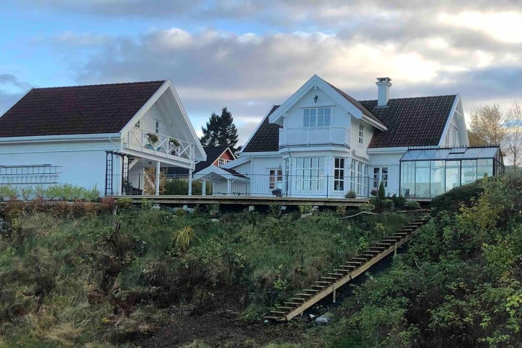 Koselig Garasjeloft! Apartment Langevag Екстериор снимка